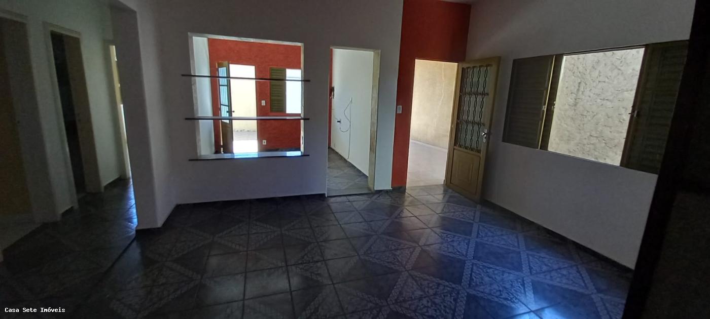 Casa para alugar com 3 quartos, 360m² - Foto 6