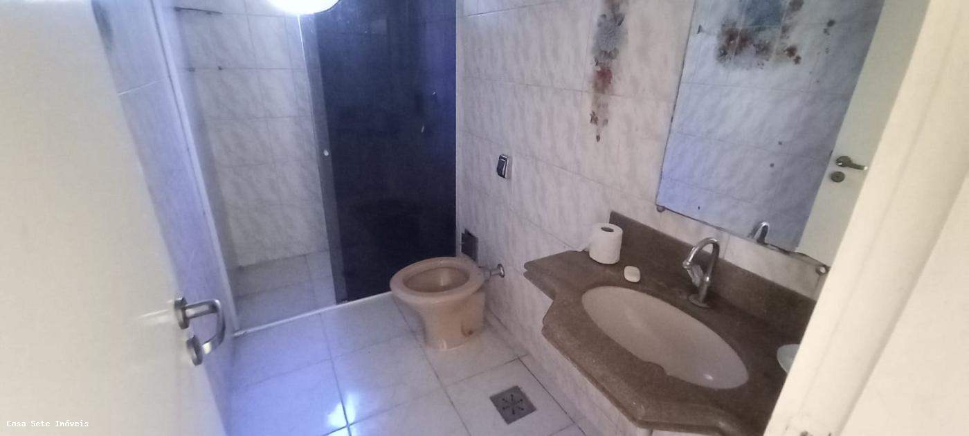 Casa para alugar com 3 quartos, 360m² - Foto 11