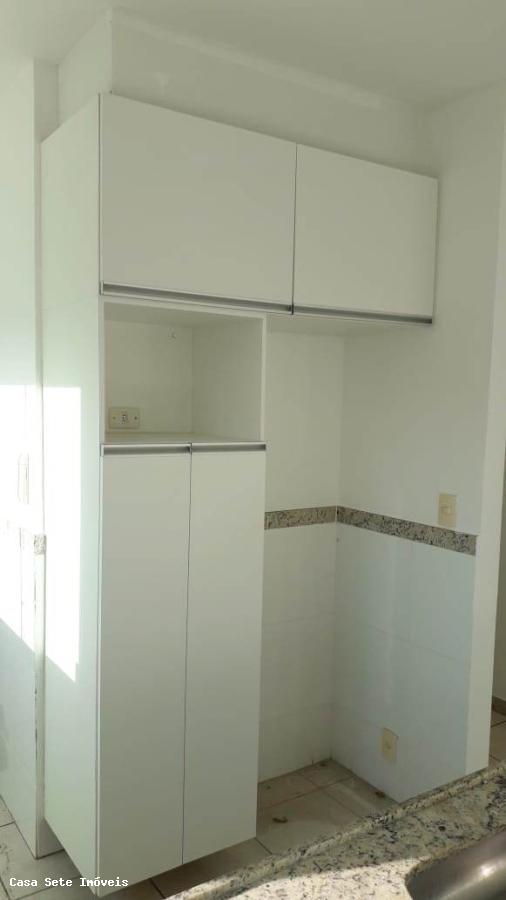 Apartamento para alugar com 2 quartos, 62m² - Foto 9